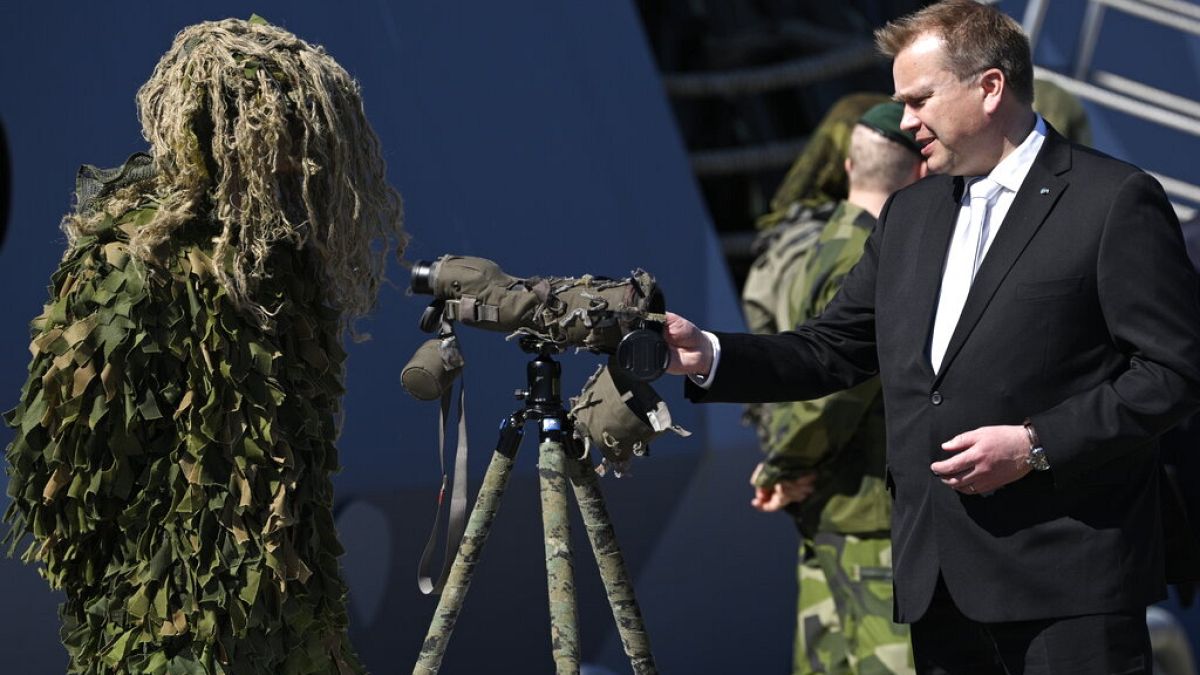 Finlandiya Savunma Bakanı Antti Kaikkonen