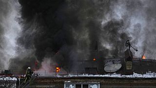 Archives : services d'urgence dans la banlieue de Kyiv suite à un bombardement russe - le 23/11/2022