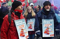 Des syndicalistes lors d'une manifestation à Bruxelles, vendredi 16 décembre 2022.