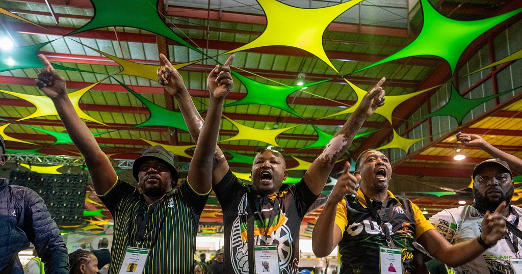South Africa: Cyril Ramaphosa heckled at ANC conference | Africanews