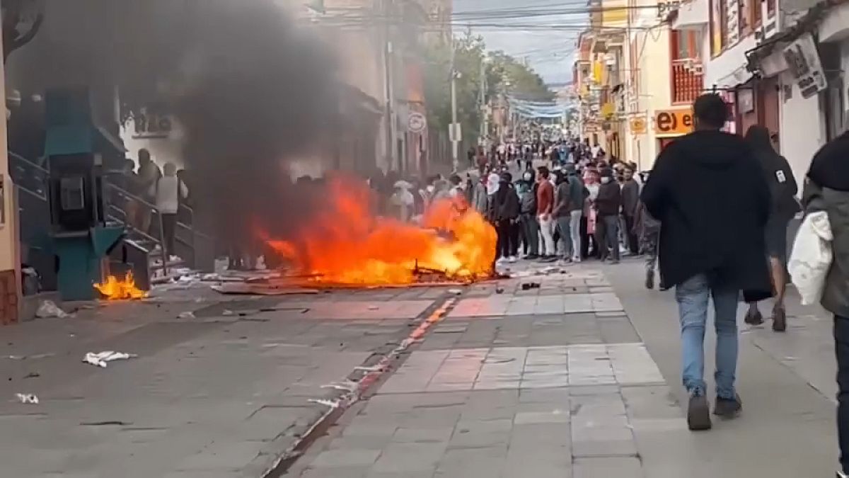Протесты на улицах перуанских городов 