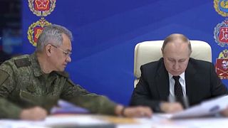 Il presidente russo Putin ha incontrato i vertici militari venerdì