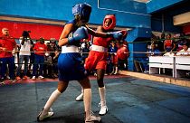 Quartoze cubaines sélectionnées pour former la première équipe de boxe féminine à Cuba, samedi 17 décembre 2022.