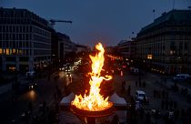 Das erste Licht des Chanukka-Leuchters vor dem Brandenburger Tor wurde von Finanzminister Christian Lindner entzündet.