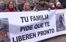 Protesta davanti all'ambasciata iraniana a Madrid il 18 dicembre 2022 per chiedere la liberazione del calciatore Santiago Sanchez, arrestato in Iran.