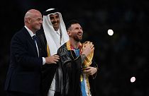Dünya Kupası'nı takım kaptanı olarak alan Messi