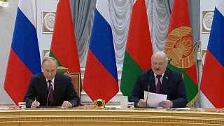 Vladímir Putin y Alexandr Lukashenko se citan en Minsk