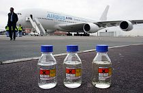 İngiltere havaalanlarında sıvı kontrolleri hafifletiliyor