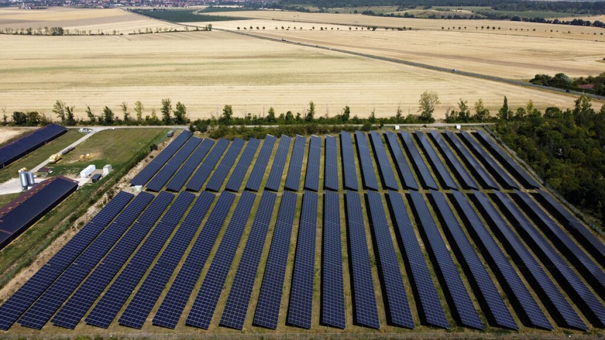 AB üyesi 27 ülke 2022'de şebekelerine 41,4 gigavatsaatlik yeni güneş enerjisi kapasitesi ekledi