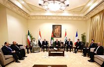 Macron, Orta Doğu ülkelerini Ürdün'de topladı