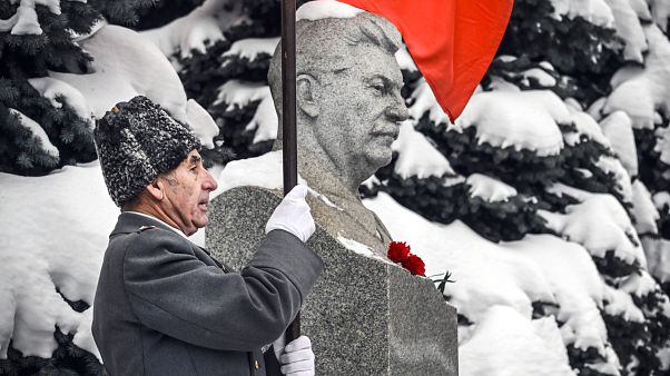 Feierlichkeiten Zu Stalins Geburtstag: Sehnsucht Nach Der Sowjetunion ...