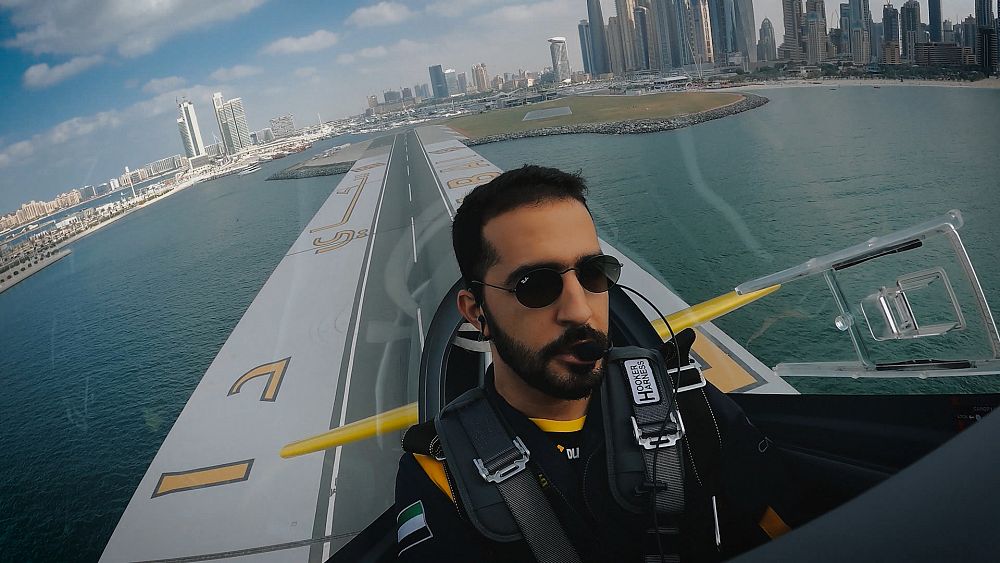 Husam Gamal quiere ganar el Campeonato del Mundo de acrobacias aéreas