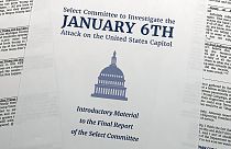 Capa do relatório da comissão do Congresso dos EUA sobre o ataque ao Capitólio 