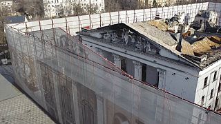 Το βομβαρδισμένο θέατρο της Μαριούπολης (φωτογραφία αρχείου)
