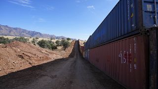 Az arizonai konténerfal a mexikói határon