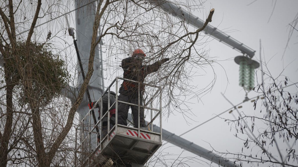 Auch in Kiew wird an der Wiederherstellung der Netze gearbeitet, 08.12.2022 