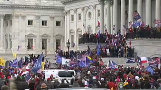 Des milliers de pro-trump tentent d'envahir le Capitole le 6 janvier 2021