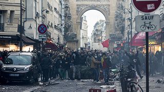 Paris'te Ahmet Kaya Kültür Merkezi'ne saldırı