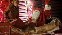 Der Weihnachtsmann brach von seinem Dorf im finnischen Rovaniemi zu seiner  jährlichen Reise auf. Bild: