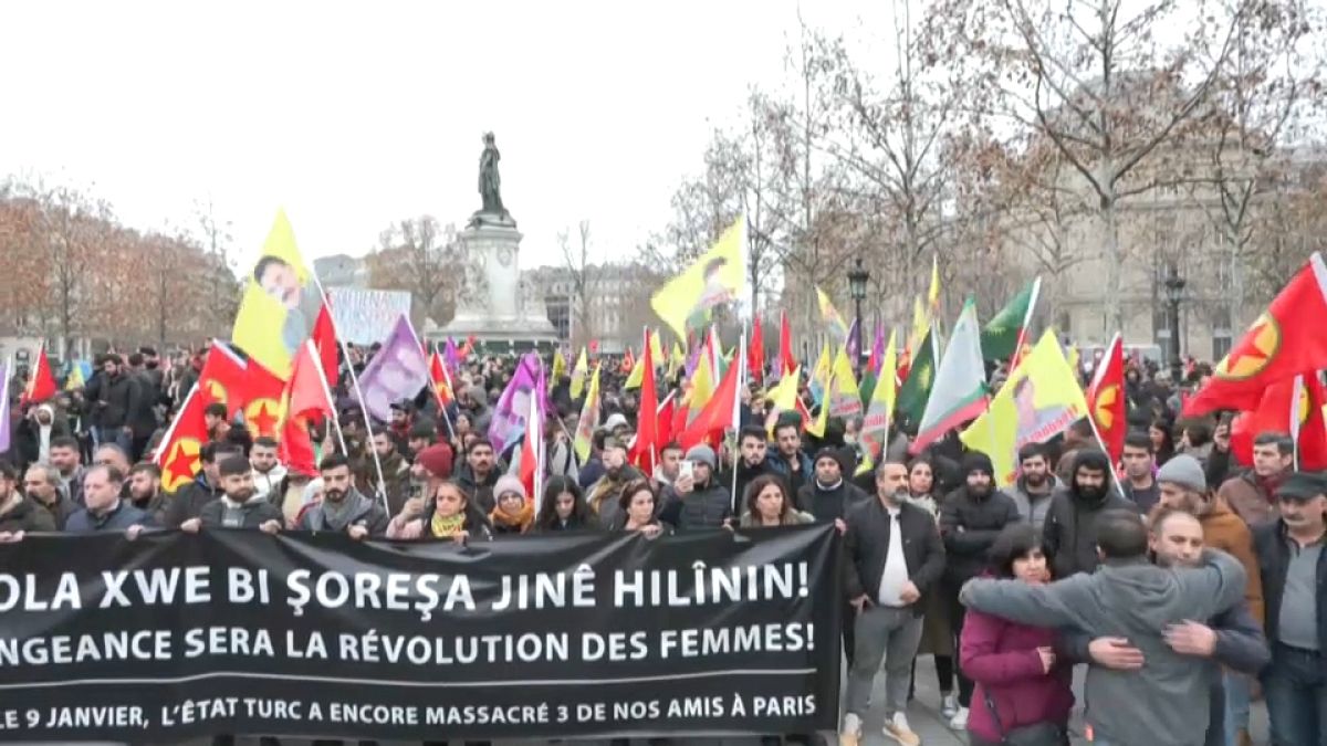 Manifestação da comunidade curda em Paris