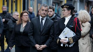 وزير الداخلية الفرنسي جيرالد دارمانان في موقع الحادث