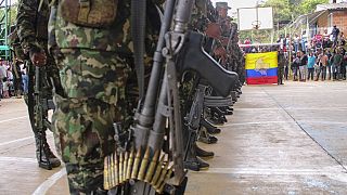 Kolombiya'da silah bırakmayı reddeden FARC muhalifleri 2 Ocak'a kadar tek taraflı ateşkes ilan etti