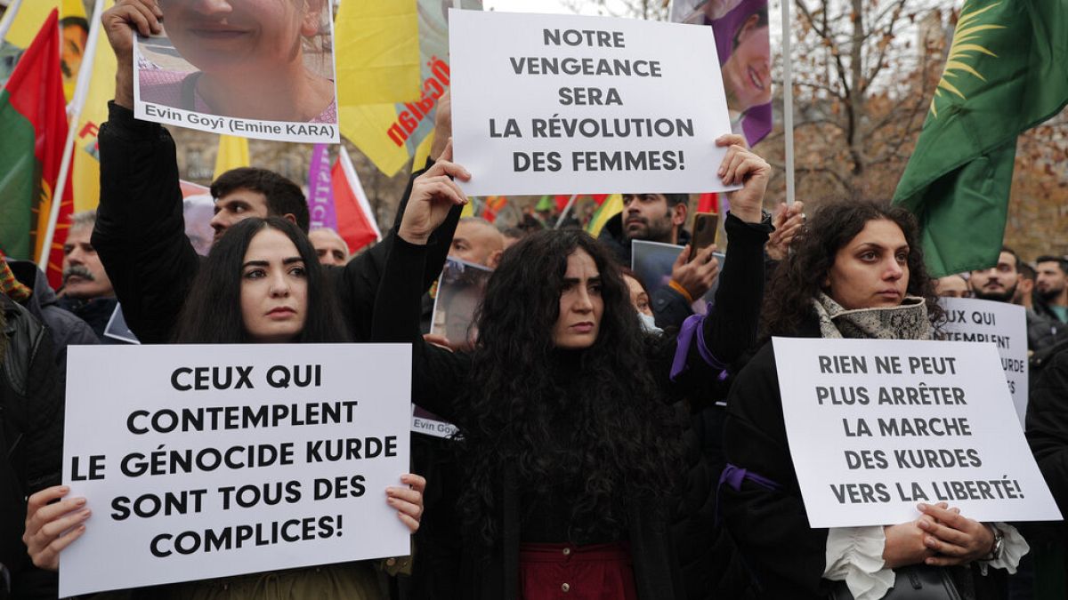 Protests following the killing of three Kurds in Paris