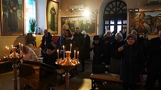 Beaucoup d'églises ont organisé une messe le 25 décembre en Ukraine