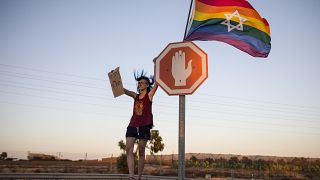 Egy résztvevő az izraeli Pride-felvonuláson