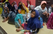رسیدگی به وضعیت سلامت پناهجویان روهینگیایی به محض ورود به اندونزی در ۲۶ دسامبر ۲۰۲۲
