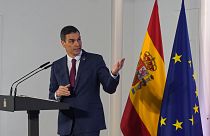 Pedro Sanchez spanyol miniszterelnök sajtótájékoztatót tart december 27-én Madridban