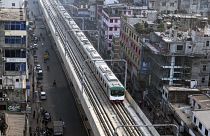أول مترو معلق في بنغلاديش - دكا