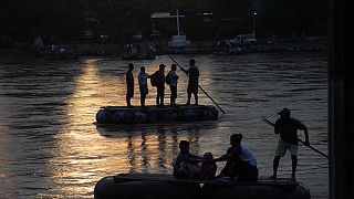 Venezuelai menekültek érkeznek Guatemala és Mexikó határához