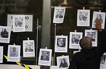 Meksikalı gazeteci Fredid Roman'ın cinayeti protesto etmek için Ağustos 2022'de nöbet düzenlendi. RSF'in raporuna göre, Meksika'da son yirmi yılda 125 gazeteci öldürüldü.