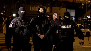 Umstrittener Influencer Andrew Tate bei seiner Festnahme in Bukarest  Rumänien