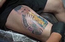 Tatuaje de Leo Messi en un centro especializado en Buenos Aires, Argentina