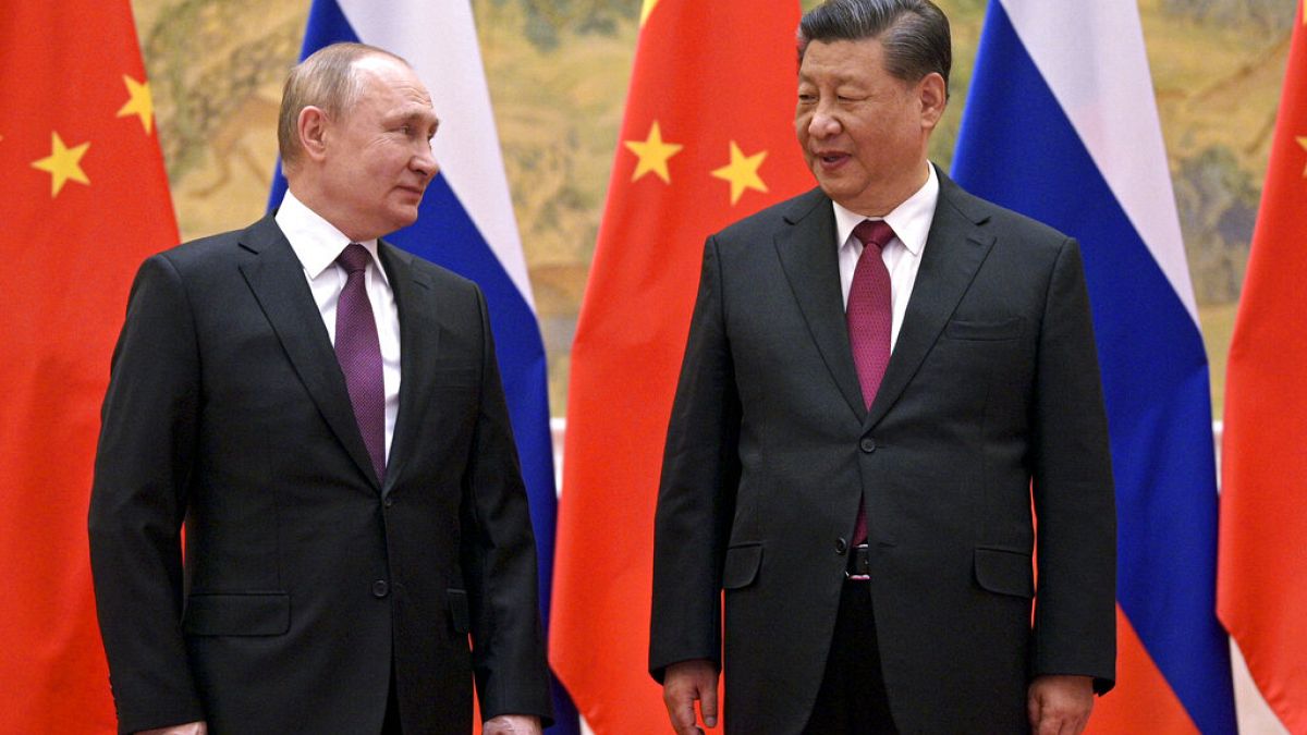 الرئيس الصيني شي جين بينغ، والرئيس الروسي فلاديمير بوتين خلال اجتماعهما في بكين، الصين، 4 فبراير 2022