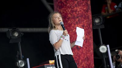 Thunberg beszédet mond a Glastonbury fesztiválon 2022 júniusában