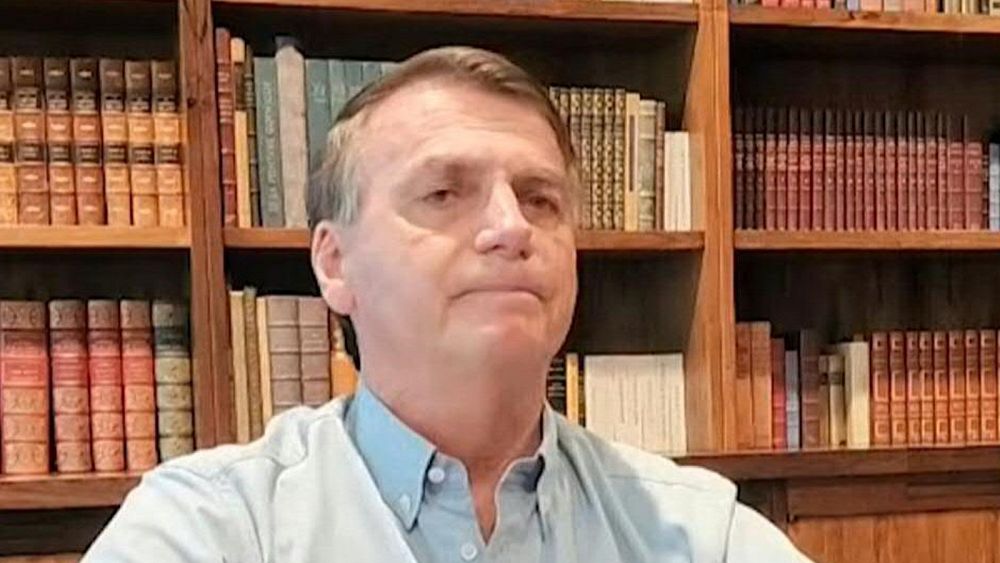 Video: Brazil.. Jair Bolsonaro says goodbye to his supporters in tears