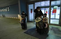 Contrôles renforcés à l'aéroport de Rome pour les passagers en provenance de Chine