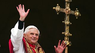eski Papa 16. Benedikt hayatını kaybetti