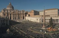 Les fidèles affluent au Vatican