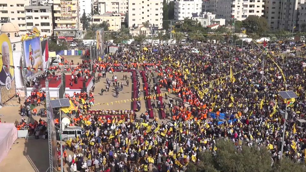 مهرجان حاشد لحركة فتح في غزة في الذكرى ال58 لتأسيسها