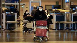 با شیوع ویروس کرونا در چین، نگرانی‌ها از انتقال دوباره بیماری کووید از سوی مسافران چینی به اروپا افزایش یافته است