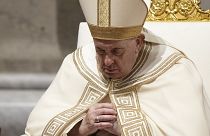 Der amtierende Papst würdigte seinen verstorbenen Vorgänger während eines Gottesdienstes in einem Gottesdienst im Petersdom