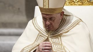 Папа Франциск воздал должное скончавшемуся предшественнику на новогоднем богослужении, 31 декабря 2022 г.