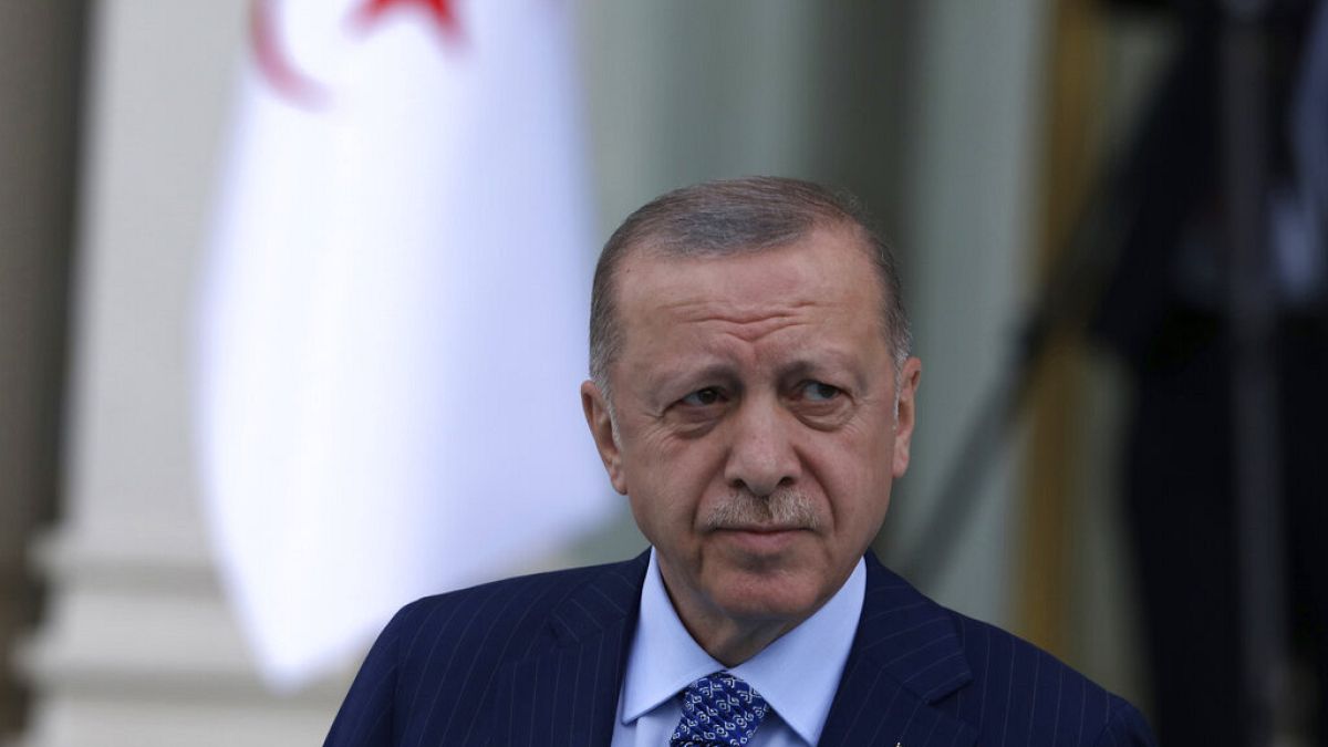 President Erdogan has promised his party a major election victory