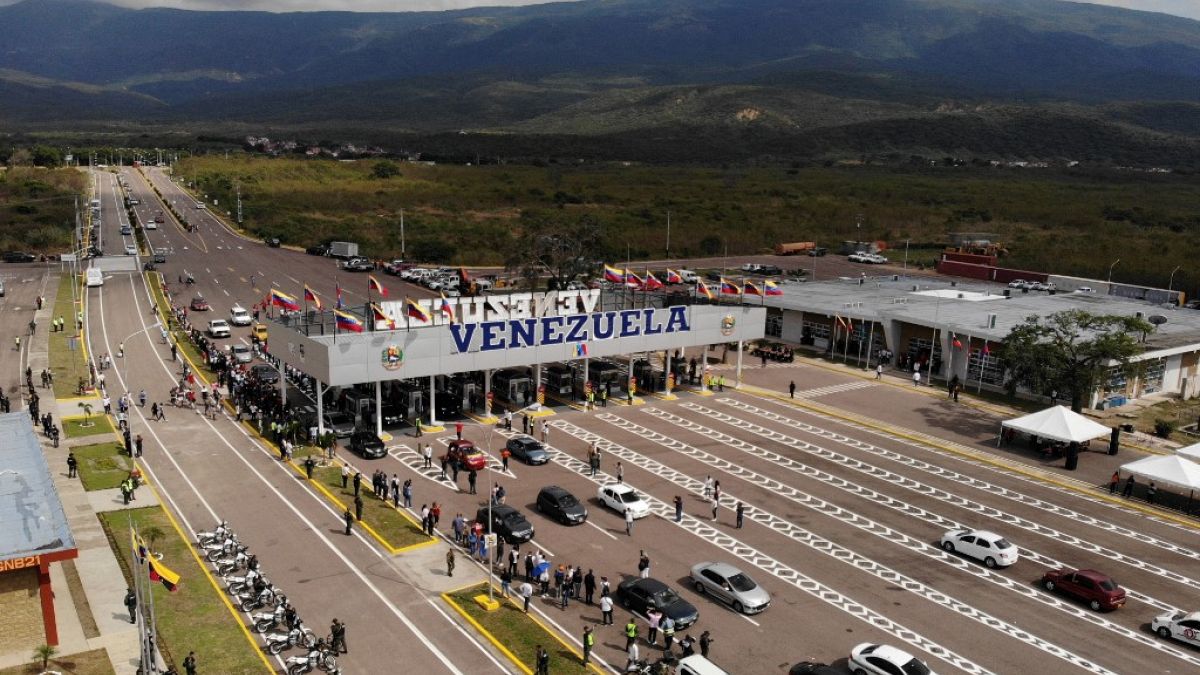 Fronteira entre Venezuela e Colômbia, na ponte Tienditas