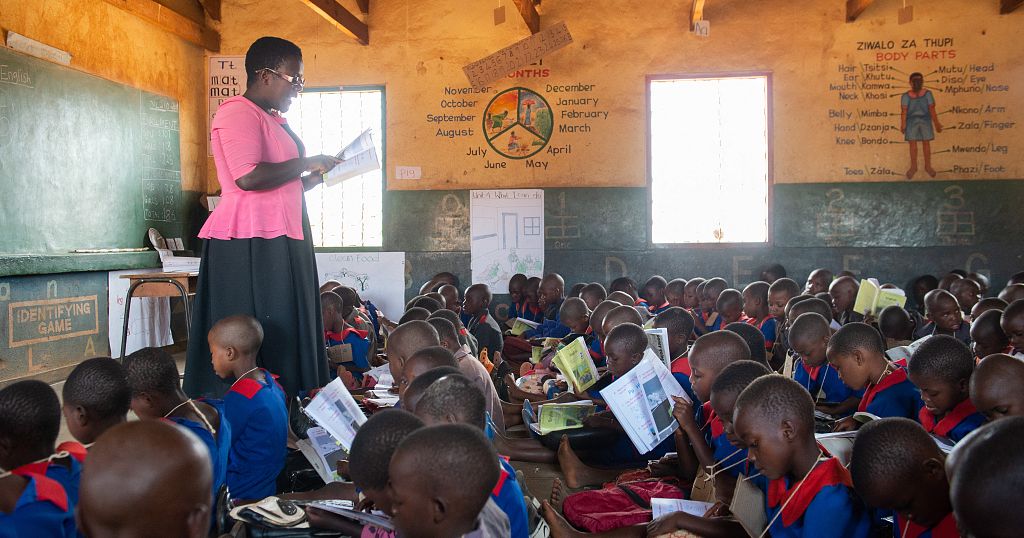 Closing schools in Malawi as cholera incidence increase