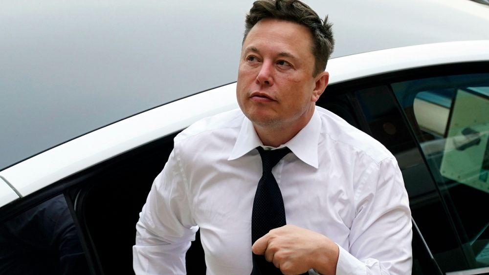 Elon Musk solidifies his place in history after losing 0 billion from his fortune